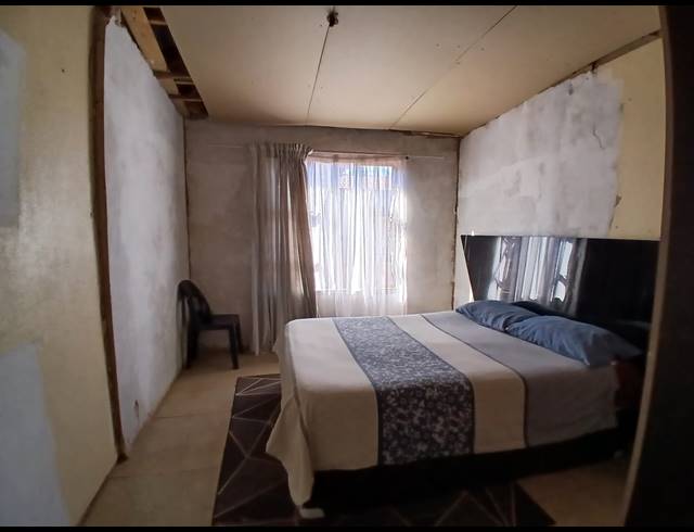 3 BEDROOM HOUSE FOR SALE IN LAKESIDE